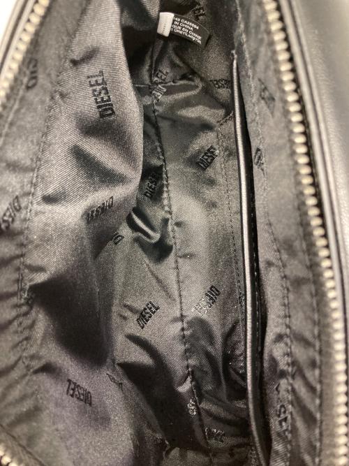 DIESEL（ディーゼル）DIESEL (ディーゼル) 3D CAMERA BAG ブラックの古着・服飾アイテム