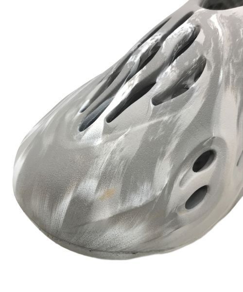 adidas（アディダス）adidas (アディダス) Yeezy Foam Runner 'MX Granite' グレー サイズ:US 9の古着・服飾アイテム