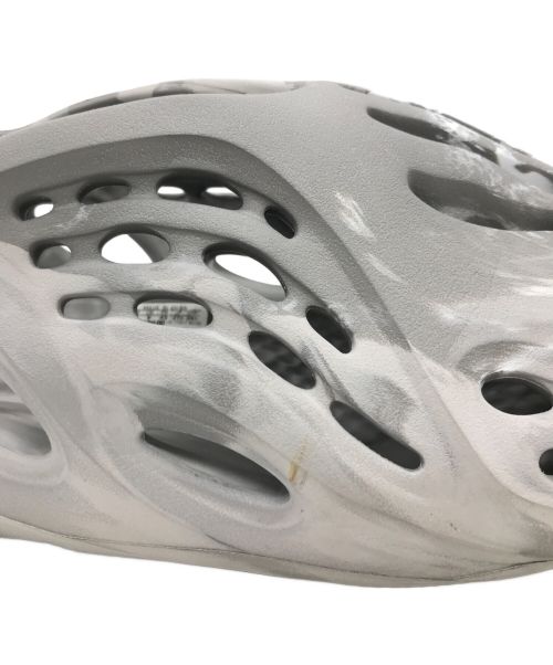 adidas（アディダス）adidas (アディダス) Yeezy Foam Runner 'MX Granite' グレー サイズ:US 9の古着・服飾アイテム