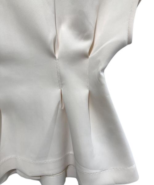 anuans（アニュアンス）anuans (アニュアンス) ペプラムカットトップス アイボリー サイズ:F 未使用品の古着・服飾アイテム