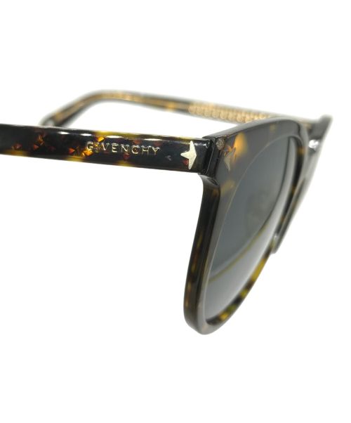 GIVENCHY（ジバンシィ）GIVENCHY (ジバンシィ) サングラス サイズ:54⬜︎21 145の古着・服飾アイテム
