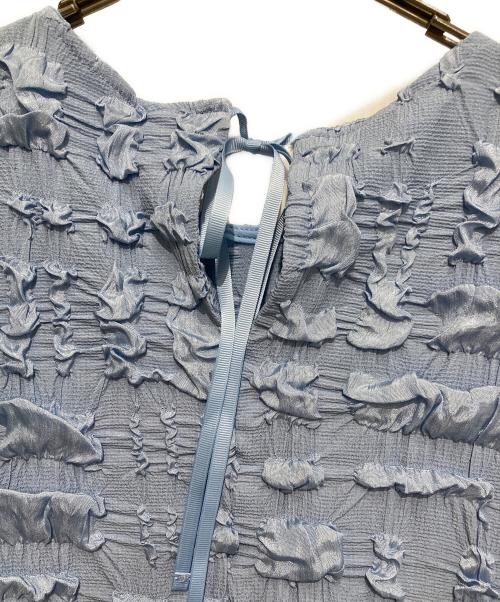 trefle+1（トレフルプラスワン）TREFLE+1 (トレフルプラスワン) ワッフルブラウス スカイブルー サイズ:F 未使用品の古着・服飾アイテム