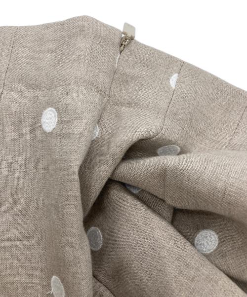 Rene（ルネ）Rene (ルネ) ドット刺繍リネンショートパンツ ベージュ サイズ:38の古着・服飾アイテム