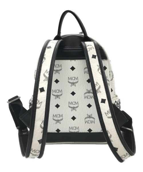 MCM（エムシーエム）MCM (エムシーエム) スタッズリュック ホワイト サイズ:ーの古着・服飾アイテム