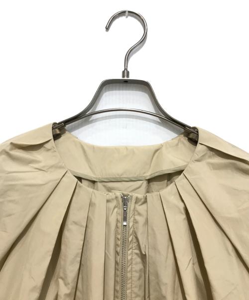 BEARDSLEY（ビアズリー）BEARDSLEY (ビアズリー) タフタバルーンブルゾン ベージュ サイズ:Fの古着・服飾アイテム