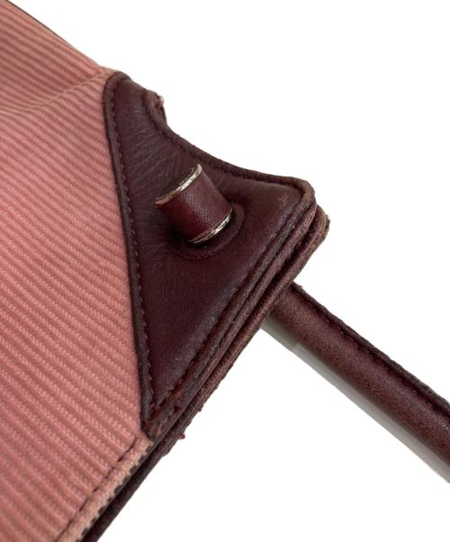 BURBERRY BLUE LABEL（バーバリー ブルー レーベル）BURBERRY BLUE LABEL (バーバリー ブルー レーベル) コーデュロイショルダーバッグ ピンクの古着・服飾アイテム