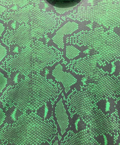 JOHN LAWRENCE SULLIVAN（ジョン ローレンス サリバン）JOHN LAWRENCE SULLIVAN ULLIVAN PYTHON PRINTED COTTON TURTLE NECK TOP（パイソンプリンティドコットンタートルネックトップ） グリーン×ブラック サイズ:Lの古着・服飾アイテム