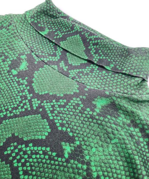 JOHN LAWRENCE SULLIVAN（ジョン ローレンス サリバン）JOHN LAWRENCE SULLIVAN ULLIVAN PYTHON PRINTED COTTON TURTLE NECK TOP（パイソンプリンティドコットンタートルネックトップ） グリーン×ブラック サイズ:Lの古着・服飾アイテム