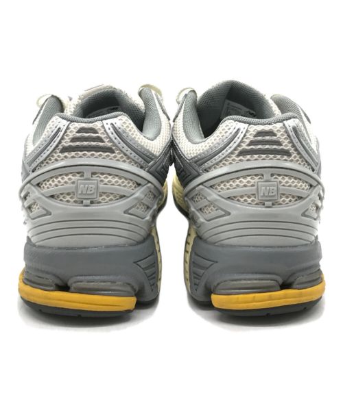 NEW BALANCE（ニューバランス）NEW BALANCE (ニューバランス) M1906RRD グレー×ホワイト サイズ:US 9の古着・服飾アイテム