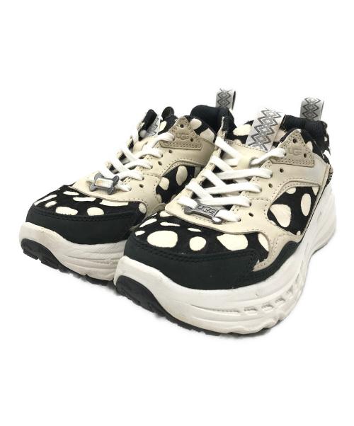 UGG（アグ）UGG (アグ) ダルメシアンスニーカー アイボリー×ブラック サイズ:US5.5の古着・服飾アイテム
