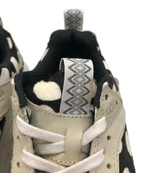 UGG（アグ）UGG (アグ) ダルメシアンスニーカー アイボリー×ブラック サイズ:US5.5の古着・服飾アイテム