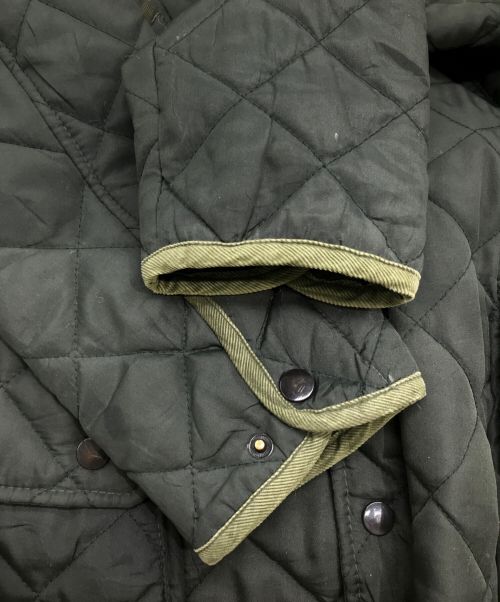 Barbour（バブアー）Barbour (バブアー) 古着ロゴ刺繍キルティングジャケット オリーブ サイズ:Mの古着・服飾アイテム