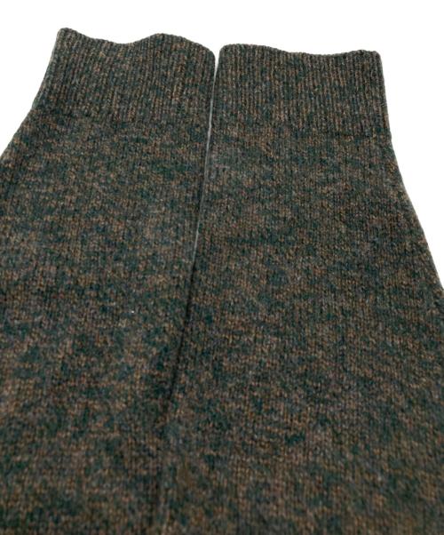 ATON（エイトン）ATON (エイトン) Vネックニット グリーン サイズ:2の古着・服飾アイテム