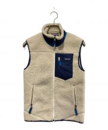 Patagonia（パタゴニア）の古着「Classic Retro-X Vest」｜アイボリー×ブルー