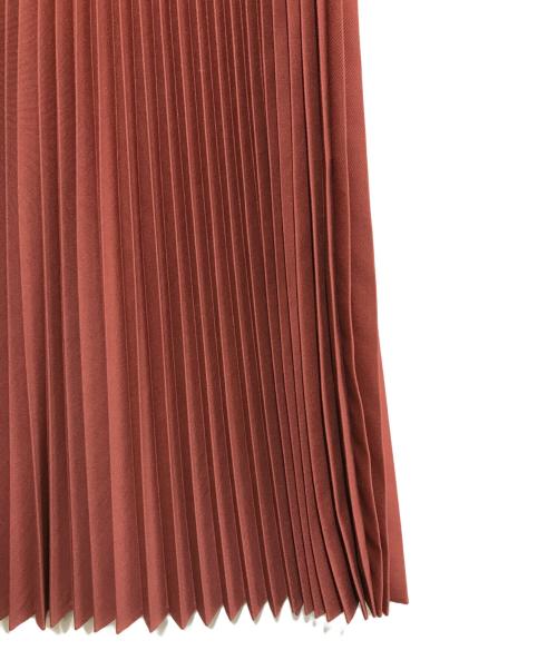 VERMEIL par iena（ヴェルメイユ パー イエナ）VERMEIL par iena (ヴェルメイユ パー イエナ) 22AW ロゴゴムプリーツマキシスカート レッド サイズ:36の古着・服飾アイテム