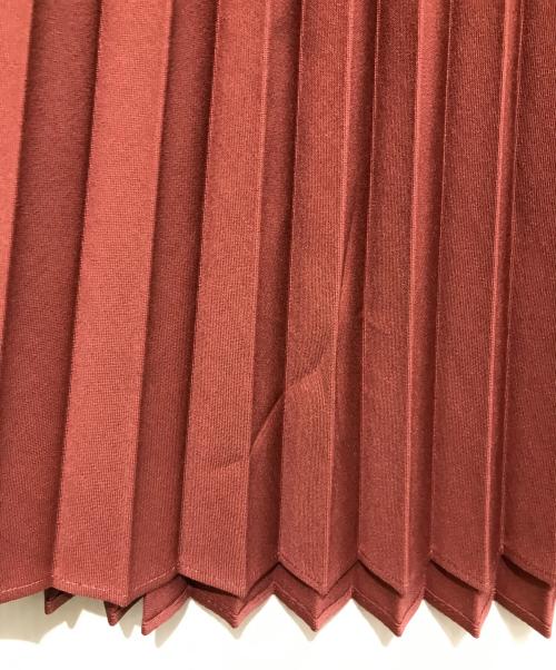 VERMEIL par iena（ヴェルメイユ パー イエナ）VERMEIL par iena (ヴェルメイユ パー イエナ) 22AW ロゴゴムプリーツマキシスカート レッド サイズ:36の古着・服飾アイテム