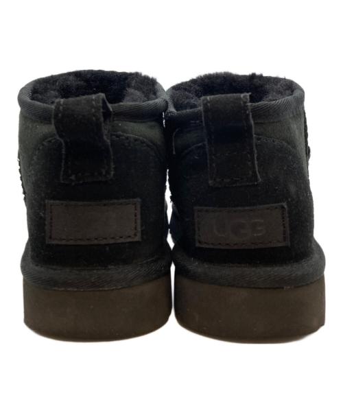 UGG（アグ）ugg (アグ) CLASSIC ULTRA MINI ブラック サイズ:SIZE 23cmの古着・服飾アイテム