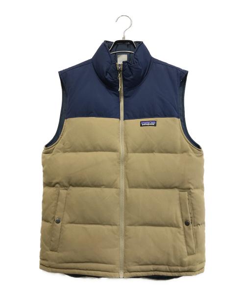 Patagonia（パタゴニア）Patagonia (パタゴニア) Reversible Bivy Down Vest ベージュ×ネイビー サイズ:Sの古着・服飾アイテム