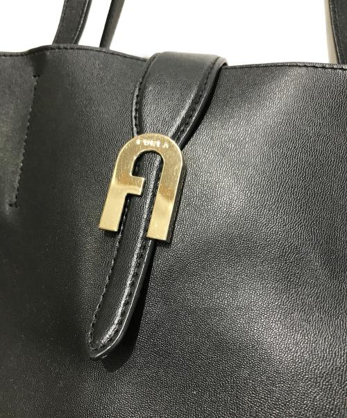 FURLA（フルラ）FURLA (フルラ) アーチロゴトートバッグ ブラックの古着・服飾アイテム