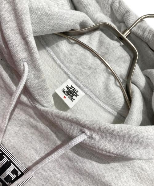 THE BLACK EYE PATCH（ブラックアイパッチ）THE BLACK EYE PATCH (ブラックアイパッチ) プルオーバーパーカー グレー サイズ:Ｍの古着・服飾アイテム