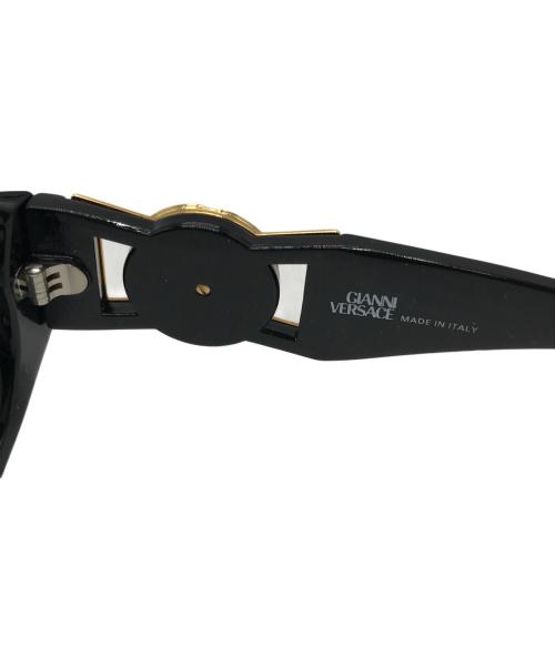 GIANNI VERSACE（ジャンニ・ヴェルサーチ）GIANNI VERSACE (ジャンニ・ヴェルサーチ) メデューササングラス ブラック×ゴールドの古着・服飾アイテム