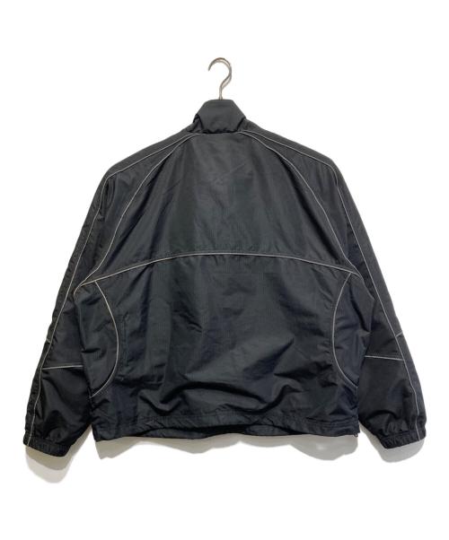 SUPREME（シュプリーム）Supreme (シュプリーム) Reflective Piping Pullover Jacketリフレクティブパイピングプルオーバー ブラック サイズ:Lの古着・服飾アイテム