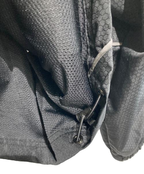 SUPREME（シュプリーム）Supreme (シュプリーム) Reflective Piping Pullover Jacketリフレクティブパイピングプルオーバー ブラック サイズ:Lの古着・服飾アイテム