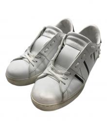 VALENTINO GARAVANI（ヴァレンティノ・ガラヴァーニ）の古着「スタッズローカットスニーカー」｜ホワイト