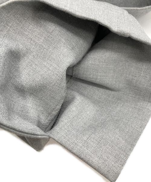 YORI（ヨリ）yori (ヨリ) ウォーム裏起毛ハンサムパンツ グレー サイズ:36の古着・服飾アイテム