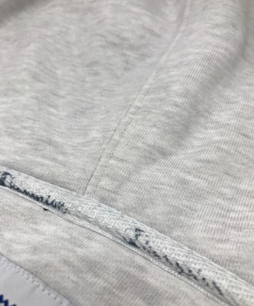 Champion（チャンピオン）Champion (チャンピオン) SUPREME (シュプリーム) Arc Logo Zip Up Sweat（アークロゴジップスウェット） ライトグレー サイズ:Mの古着・服飾アイテム