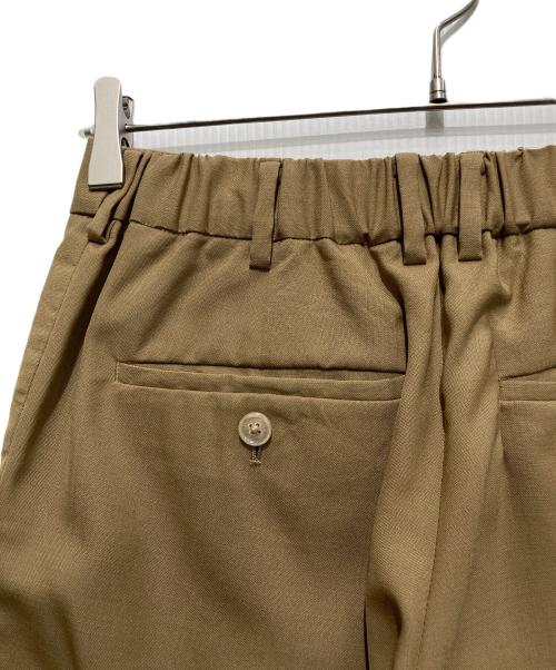 MARKAWARE（マーカウェア）MARKAWARE (マーカウェア) スラックス ベージュ サイズ:SIZE 4の古着・服飾アイテム