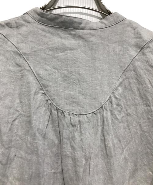 オオカミとフクロウ（オオカミトフクロウ）オオカミとフクロウ (オオカミトフクロウ) リネンピンタックブラウスワンピース グレー サイズ:Fの古着・服飾アイテム