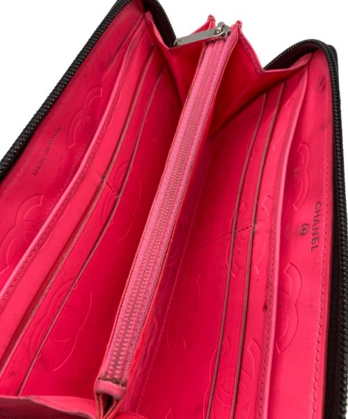 CHANEL（シャネル）CHANEL (シャネル) 長財布 ブラック×ピンクの古着・服飾アイテム