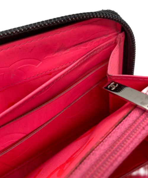 CHANEL（シャネル）CHANEL (シャネル) 長財布 ブラック×ピンクの古着・服飾アイテム