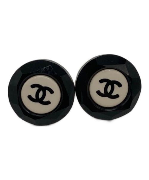 CHANEL（シャネル）CHANEL (シャネル) ココマークラウンドピアス ホワイト×ブラックの古着・服飾アイテム
