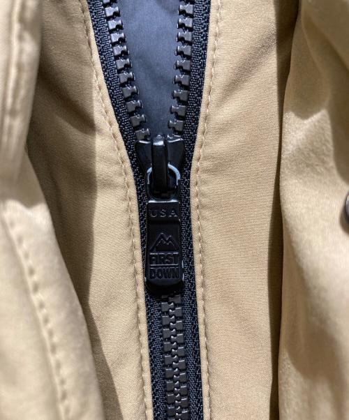 FIRST DOWN（ファーストダウン）FIRST DOWN (ファーストダウン) FREAK'S STORE (フリークストア) FREAKS STORE別注パネルショートダウン ベージュ サイズ:Sの古着・服飾アイテム