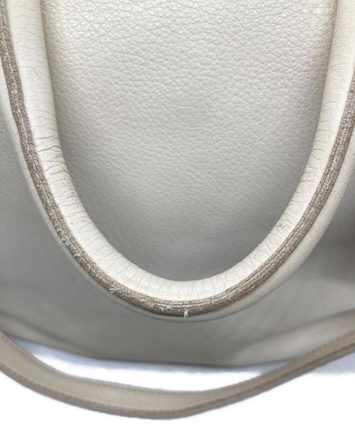 PRADA（プラダ）PRADA (プラダ) ２wayレザートートバッグ ホワイトの古着・服飾アイテム