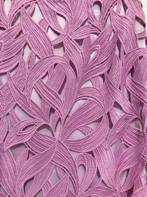 ADORE（アドーア）ADORE (アドーア) モダンリーフレーススカート ピンク サイズ:38の古着・服飾アイテム