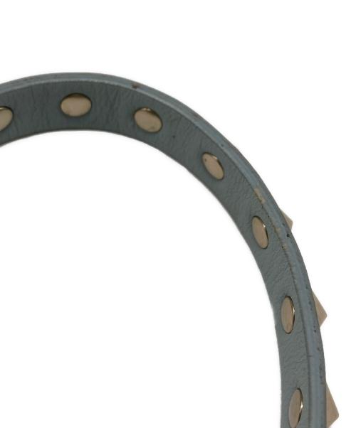 VALENTINO（ヴァレンティノ）VALENTINO (ヴァレンティノ) ロックスタッズバングル スカイブルーの古着・服飾アイテム