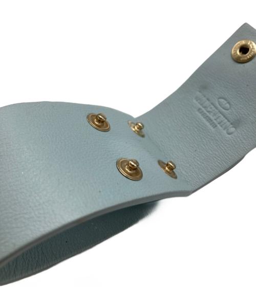 VALENTINO（ヴァレンティノ）VALENTINO (ヴァレンティノ) ロックスタッズバングル スカイブルーの古着・服飾アイテム