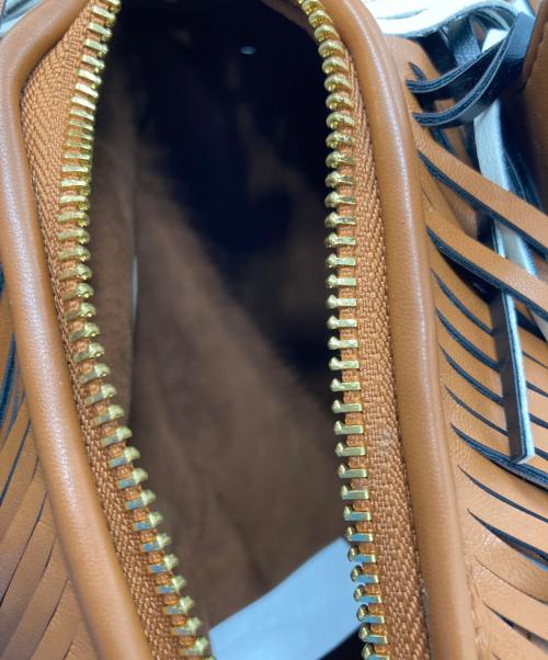 JW PEI（ジェイダブリューペイ）JW PEI (ジェイダブリューペイ) ドッグモチーフフリンジ2WAYバッグ ブラウン×ホワイトの古着・服飾アイテム