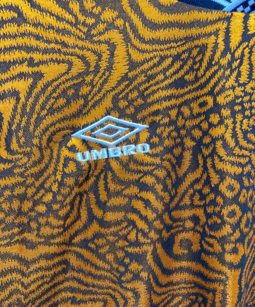 SUPREME（シュプリーム）Supreme (シュプリーム) UMBRO (アンブロ) Jacquard Animal Print Soccer Jersey オレンジ サイズ:XLの古着・服飾アイテム