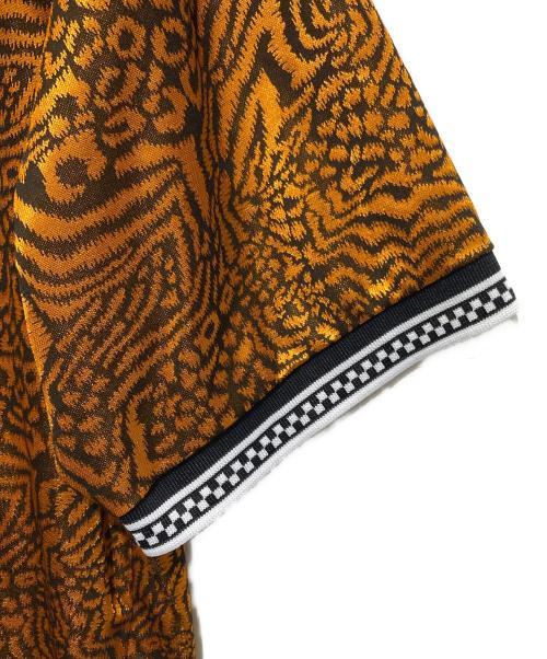 SUPREME（シュプリーム）Supreme (シュプリーム) UMBRO (アンブロ) Jacquard Animal Print Soccer Jersey オレンジ サイズ:XLの古着・服飾アイテム