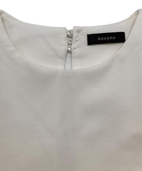 anuans（アニュアンス）anuans (アニュアンス) ストレートタックカットワンピース ホワイト サイズ:Mの古着・服飾アイテム