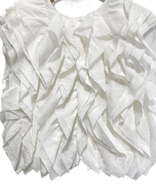 roughlow（ラフロー）roughlow (ラフロー) frill vest ホワイト サイズ:Freeの古着・服飾アイテム