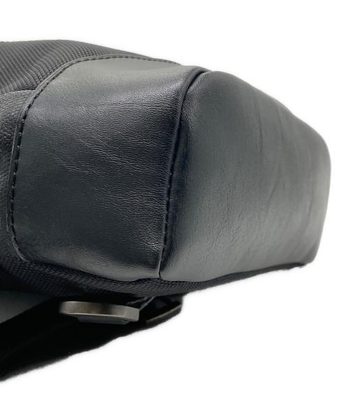 DIESEL（ディーゼル）DIESEL (ディーゼル) ワンショルダーバッグ ブラックの古着・服飾アイテム