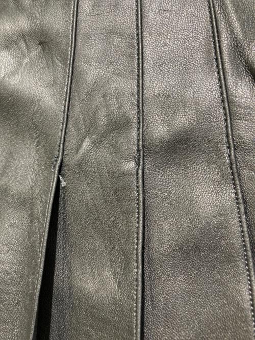 TOMORROW LAND（トゥモローランド）TOMORROW LAND (トゥモローランド) ロイヤルレザーライククロス アシンメトリープリーツスカート グレー サイズ:34の古着・服飾アイテム