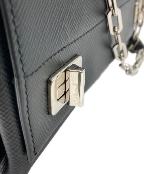 PRADA（プラダ）PRADA (プラダ) チェーンショルダーバッグ ブラックの古着・服飾アイテム