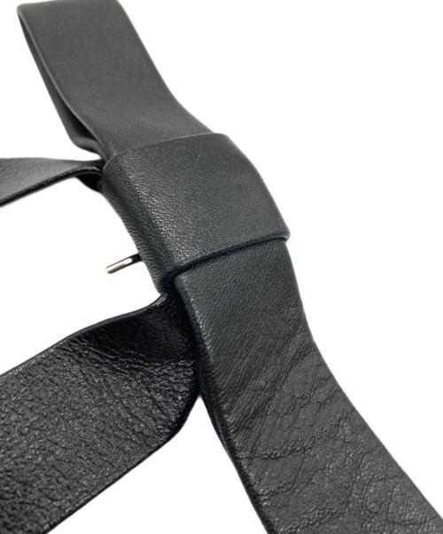 FUMIE=TANAKA（フミエタナカ）FUMIE=TANAKA (フミエタナカ) long ribbon hook ブラックの古着・服飾アイテム