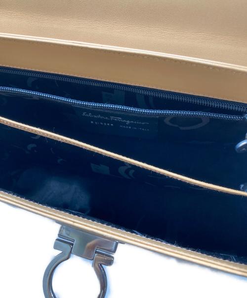 Salvatore Ferragamo（サルヴァトーレ フェラガモ）Salvatore Ferragamo (サルヴァトーレ フェラガモ) ハンドバッグ ベージュの古着・服飾アイテム